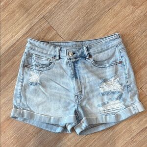 AE Mom shorts size 6